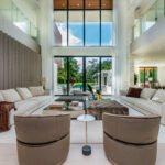 Build your dream home with the best luxury features of 2025: AI appliances, wellness rooms, hidden spaces, and more.